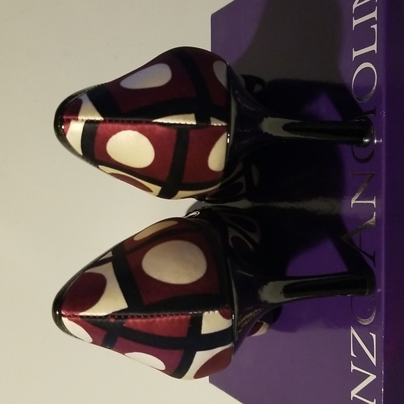 Enzo Angiolini Multicolor Fabric Pump Slip-On Heels - Picture 3 of 5